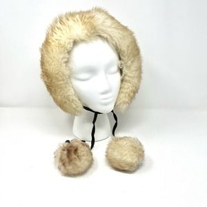 Sold//Vintage Fur Cream Fluffy Hat Long Ties With Pom Poms
